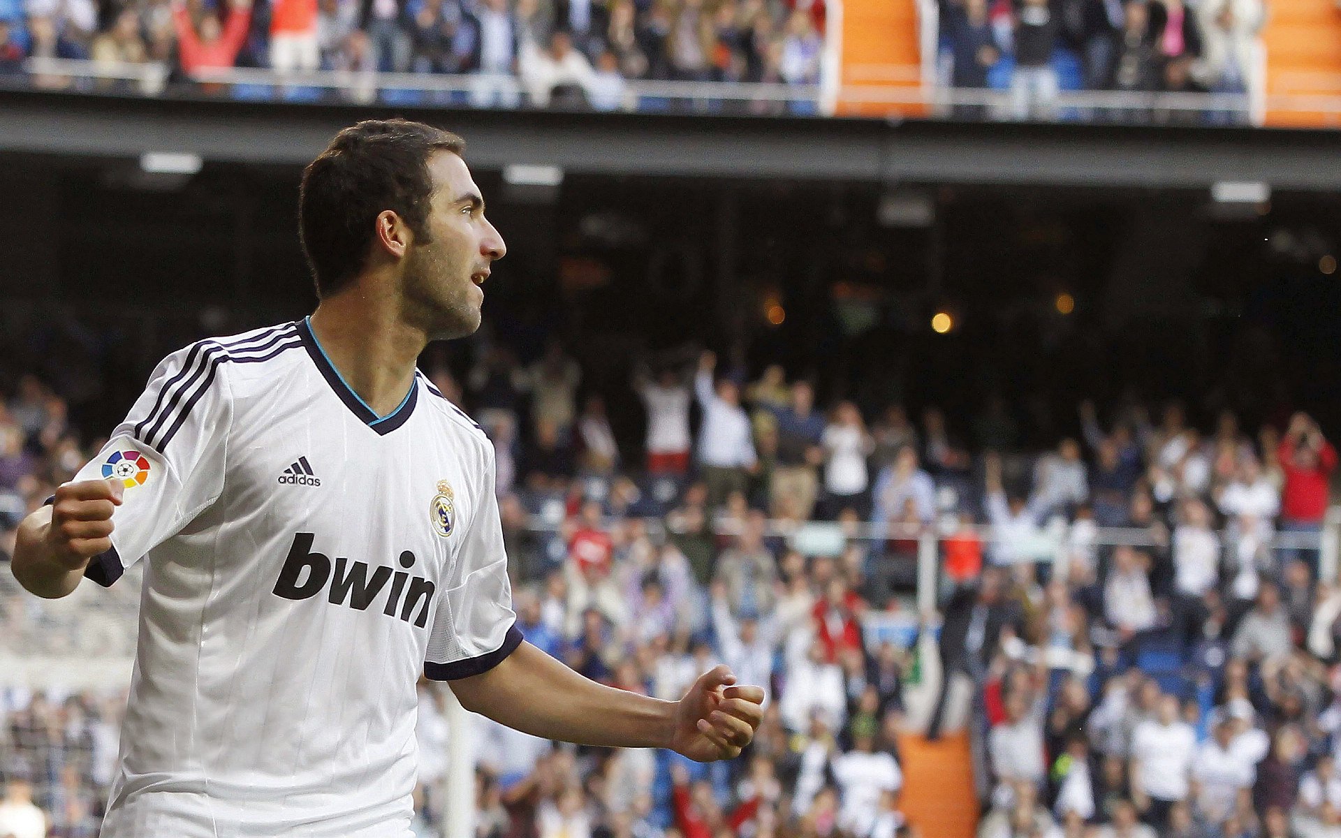 努涅斯压制级发挥,当阿根廷风暴提前终结莱比锡红牛的欧冠悬念